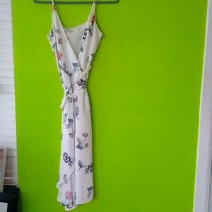 Wrap around dress, size 8, off white with flowers